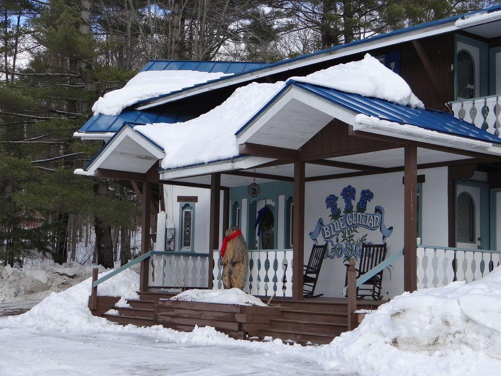 Blue Gentian Lodge At Magic Mountain Londonderry Exteriör bild